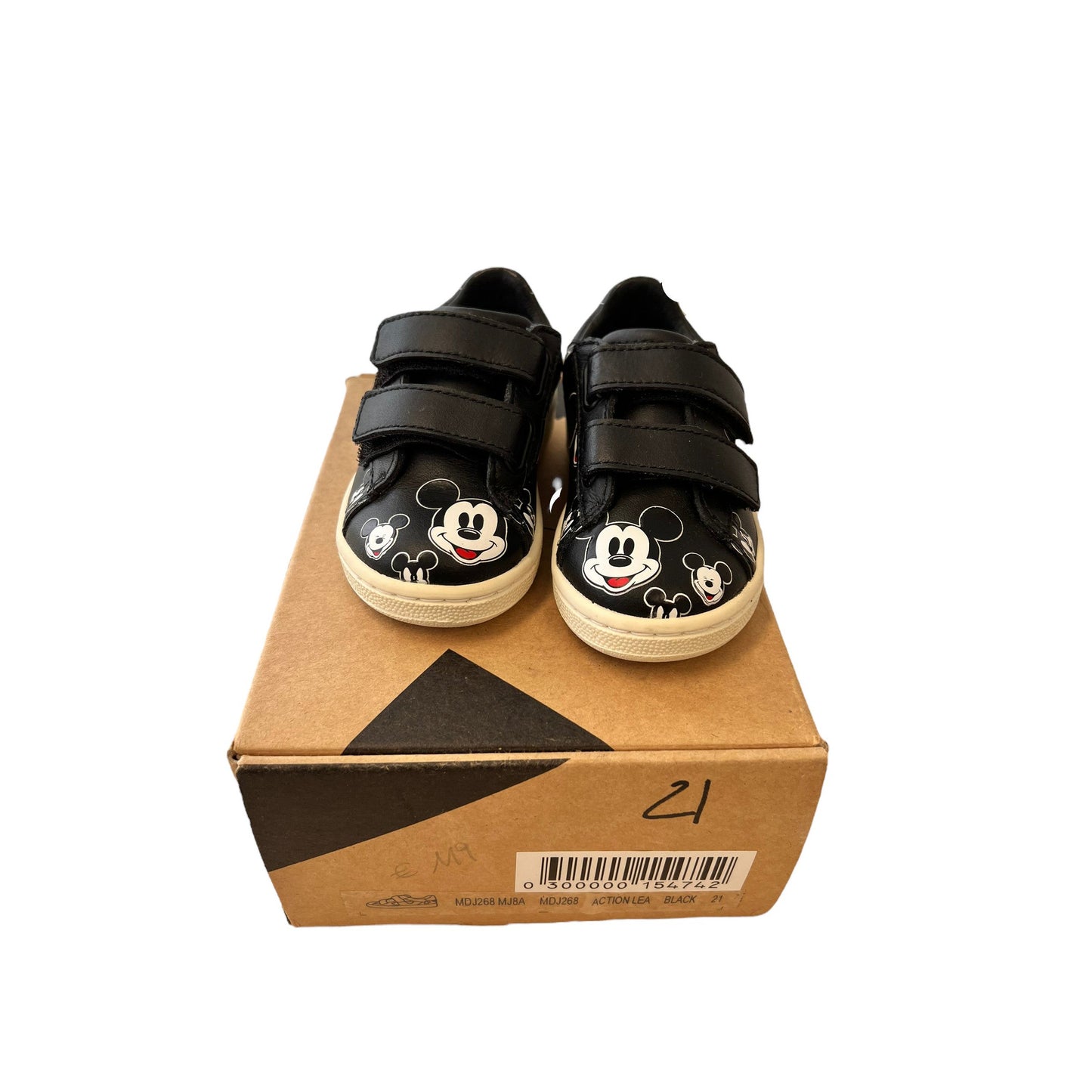 MOA Disney sneakers - number 21