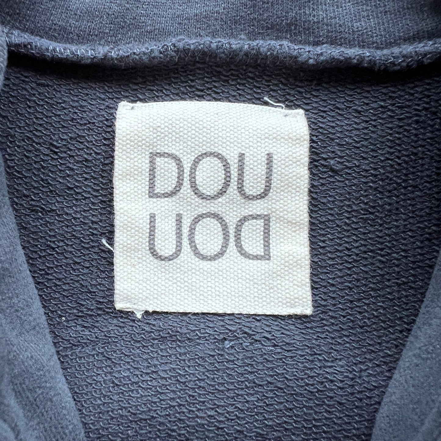 Felpa con zainetto DOUUOD - 3 anni