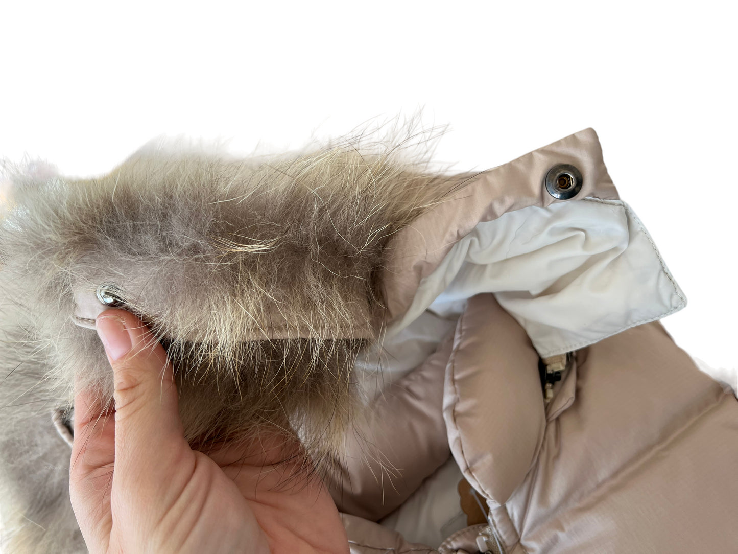 Completo giacca pantalone piumino Moncler beige con pelo - 6/9 mesi