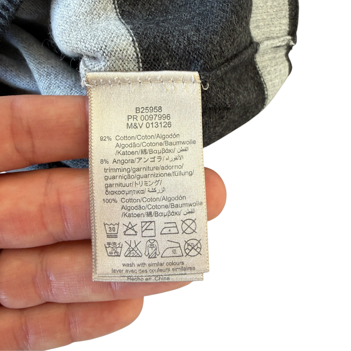 Burberry long sleeve turtleneck sweater - 6 years